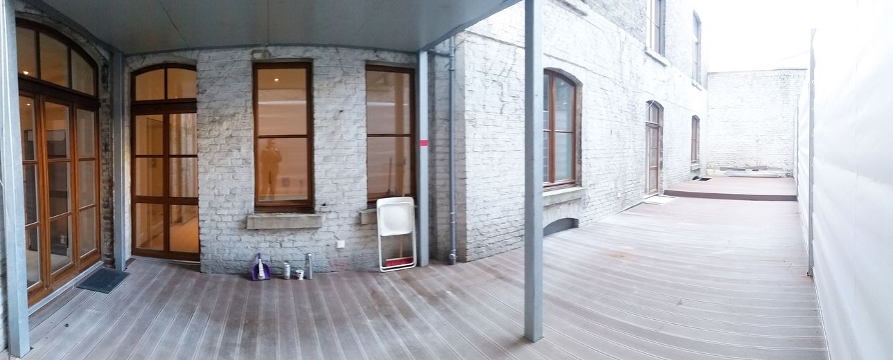 58m² Terrasse im Innenhof