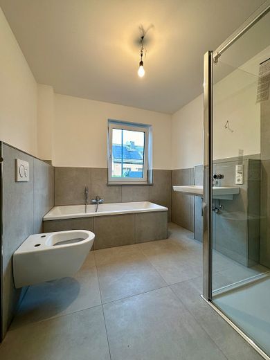 Appartamento di 3 locali disponibile subito con grande terrazza a sud e giardino – Bad