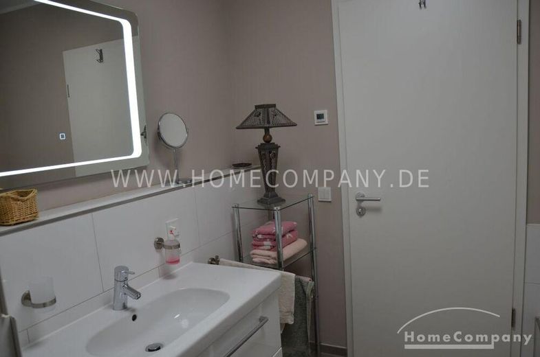 3 Zi.Whg., möbliert, 1. OG, mit gr. Balkon (Loggia), moderne Ausstattung. – ecb1517702a62284b24aeea98d6e898b345bf79a.jpg