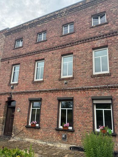 Schönes Wohnhaus u. ehemaliges Mühlengebäude – Foto 1