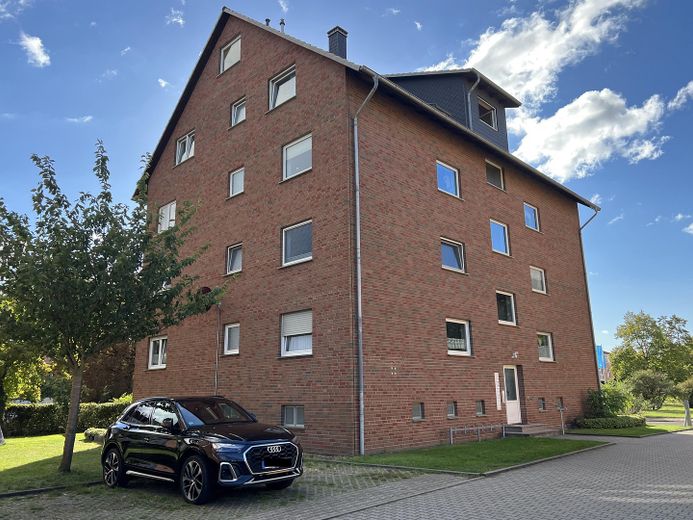 Confortevole appartamento di 3 locali in posizione rinomata – Außenansicht