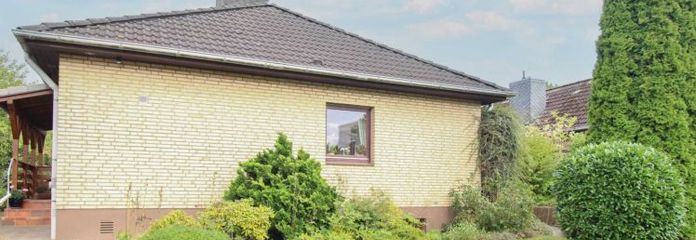 Her şey tek katta, popüler Altenholz’da bakımlı bungalov