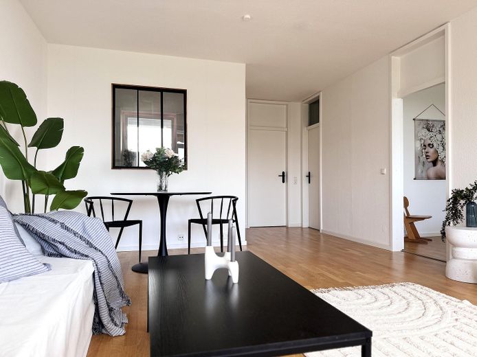 *ZONDER COURTAGE* Stijlvol gemoderniseerd 2-kamer appartement met droomuitzicht & groot zonnebalkon – Foto 15