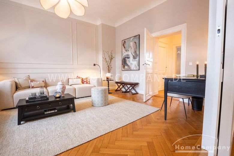 ***Klassische Eleganz in vollendeter Form – stilvoll sanierte Altbauwohnung mit Balkon in Bestlage Altbogenhausen – 44a6201c45550b81bdac0f5fc11810777629f7c4.jpg