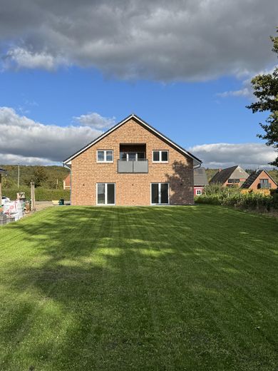 Zwillingshaus nebenan