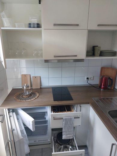 Gemütliche und voll möblierte Apartment-Whg in guter Wohnlage nahe Wienburgpark – Küche
