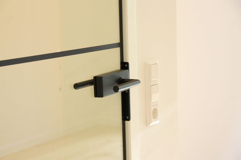 Frisch saniert & bezugsfertig: 2 Balkone, Echtholzparkett und Tiefgarage – Erlesene Materialien