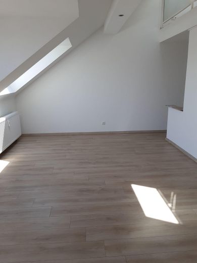Stilvolle Maisonette mit Flair – direkt am Schloss Broich – Wohnzimmer