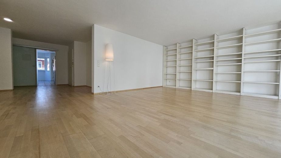 *** hell &amp; großzügig *** Lichtdurchflutete isarnahe Wohnung in der Au – Wohnzimmer
