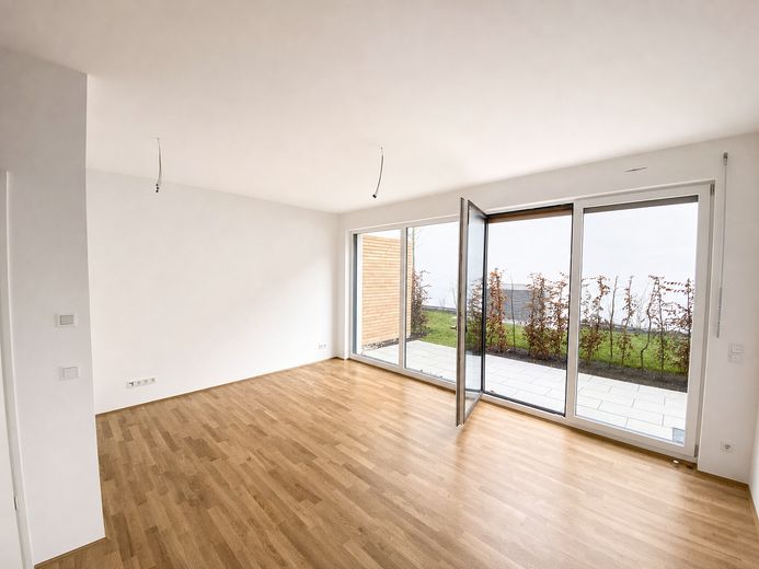 Nürnberg-Seeleinsbühl’de, Gostenhof sınırının hemen yanında teraslı modern 2 odalı daire – Wohnbereich