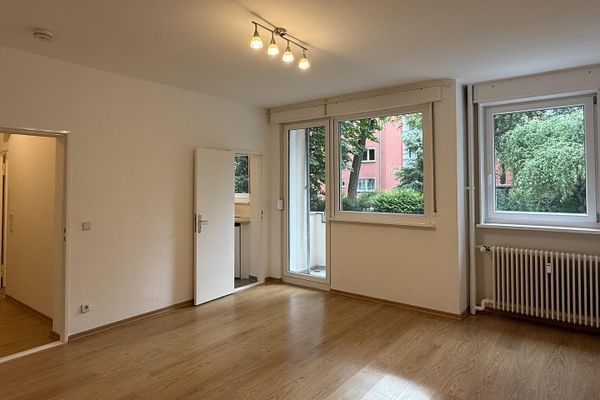 Direkt am Landwehrkanal - Bezugsfreie helle 1 Zimmerwohnung mit Balkon (ohne Provision)