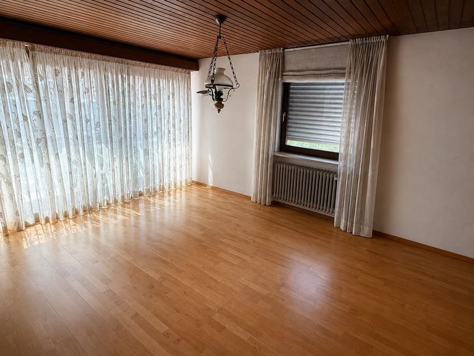 Haus mit Zukunft! Zwei separate Wohnungen - getrennte Eingänge. Attraktive Möglichkeiten! – फोटो 37