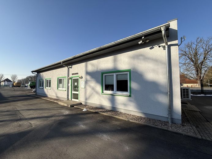 Bien immobilier commercial polyvalent avec vaste terrain d’exploitation à Mühlhausen (Thuringe) – Bürogebäude