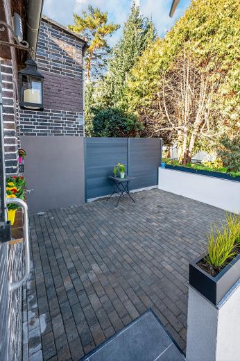 Do wynajęcia piękny dom bliźniaczy z ekskluzywną piwniczką na wino – Terrasse