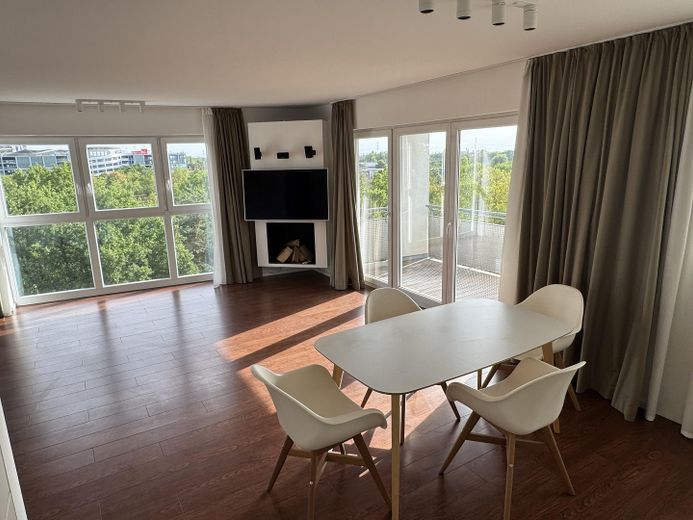 Exklusive, sonnige Familienwohnung - 4-ZKB mit Balkon direkt am Rebstockpark – Foto 5
