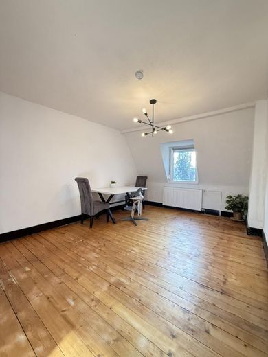 Zentrumnahes Dreifamilienhaus mit großem Garten und Hohentwielblick – alle Wohnungen bezugsfrei – Zimmer 4