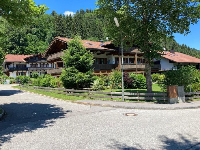 Stilvolle in der Natur gelegene 1-Zimmerwohnung – Foto 1