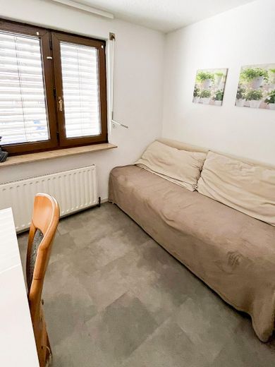 Helle 3-Zimmer Wohnung im Herzen von Plochingen zu vermieten – Wohn-/Esszimmer