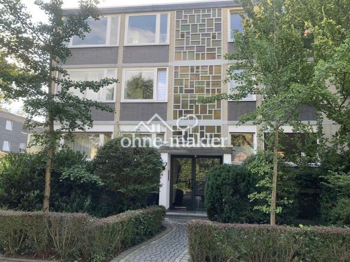 Exklusive, vollständig renovierte 1-Zimmer-Wohnung mit Einbauküche in Düsseldorf – Foto 1