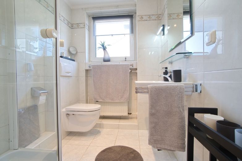 La vostra nuova dimora: appartamento molto gradevole con balcone, Wi-Fi, completamente arredato, in posizione residenziale di prestigio – d875db23452376e27088a918f7c329ca092b810f.jpg