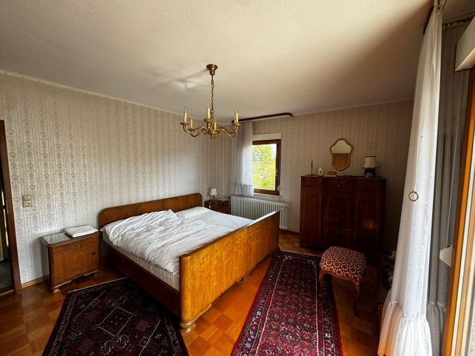 Ek yapılaşma imkânına sahip geniş arsada villa tarzı müstakil ev – Schlafzimmer / Büro 4