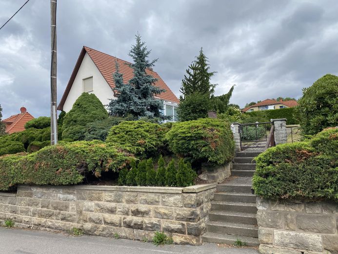 Süd-W.-Ansicht / Treppenzugang