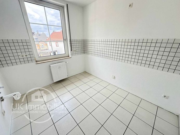 Hell. Großzügig. Sofort einziehen. 2,5-Zi mit geschütztem Balkon – Kochen