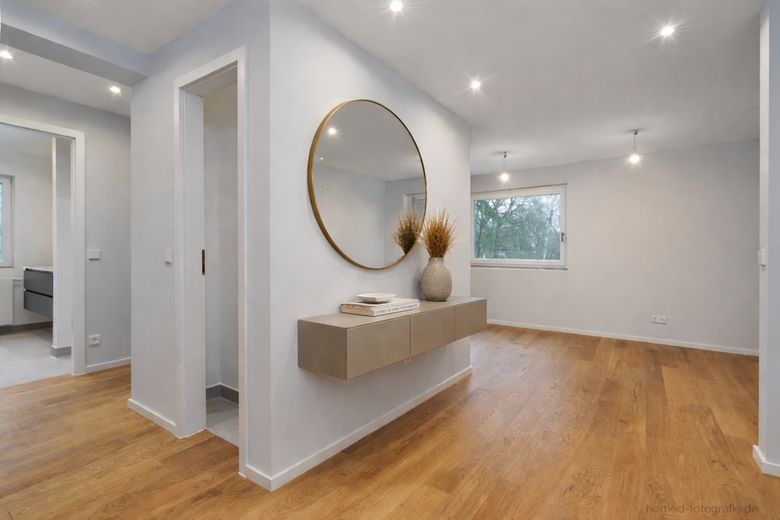 Wannsee · Erstbezug nach Kernsanierung · 3-Zi-Wohnung mit Süd-West-Balkon im Grünen · provisionsfrei – Entrée / Flur (Visu)