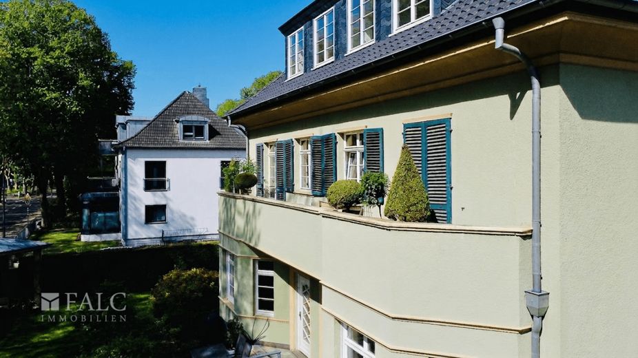 Historische Villa in Marienburg - Wohnen in zeitloser Eleganz – Balkon
