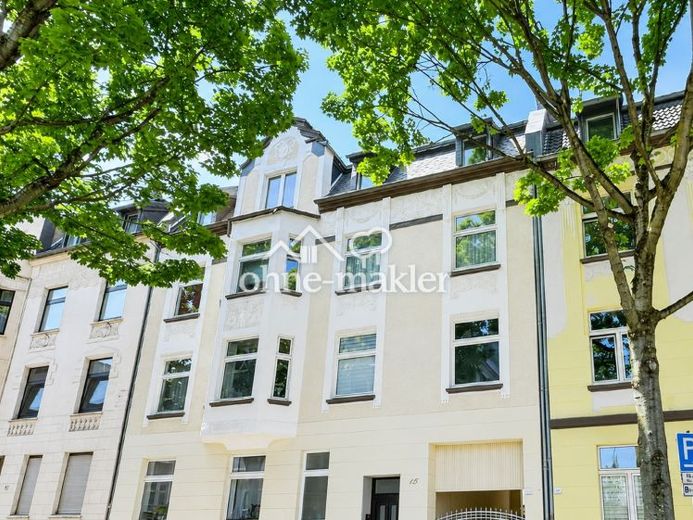 Altbau zum Verlieben – helle 2-Zimmer-Wohnung mit Balkon und Garage in bester Innenstadtlage – Foto 1