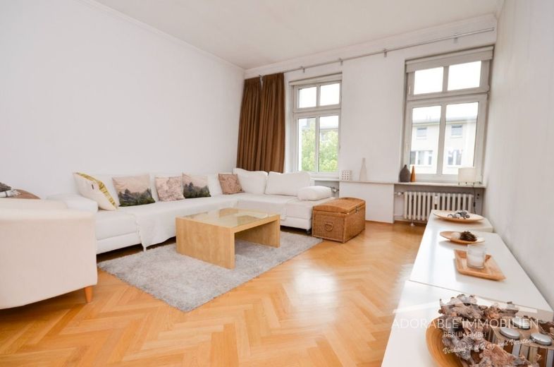 Wohnzimmeransicht 14
