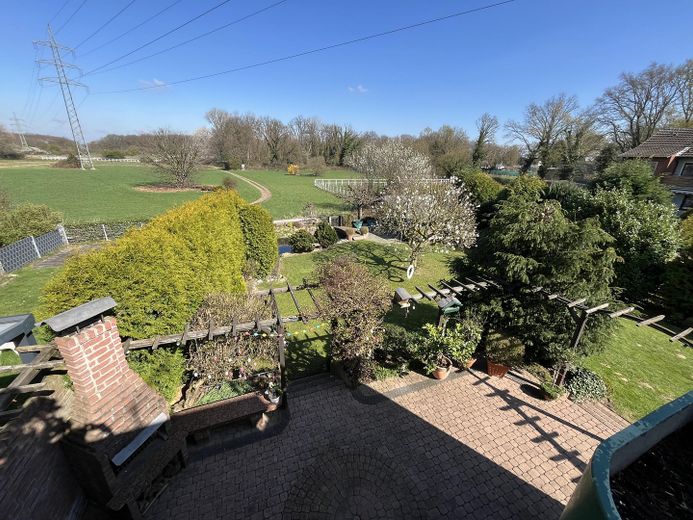 Einfamilienhaus Duisburg Rumeln mit Doppelgarage, Garten + Teich – Obergeschoss Blick vom Balkon
