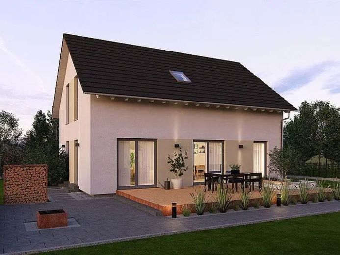 GRUNDSTÜCK MIT KLASSISCHEM GRUNDRISS - GROSSZÜGIGES HAUS – Foto 1
