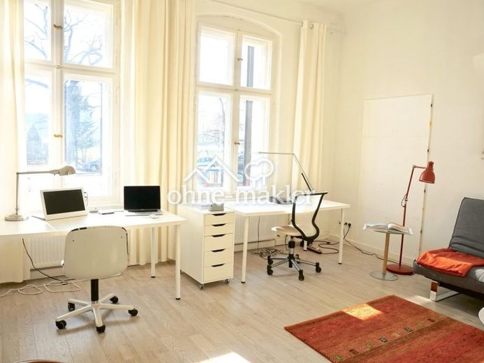 Light-Filled Designer Apartment near Glienicker Bridge – All-Inclusive Rent – Foto 1