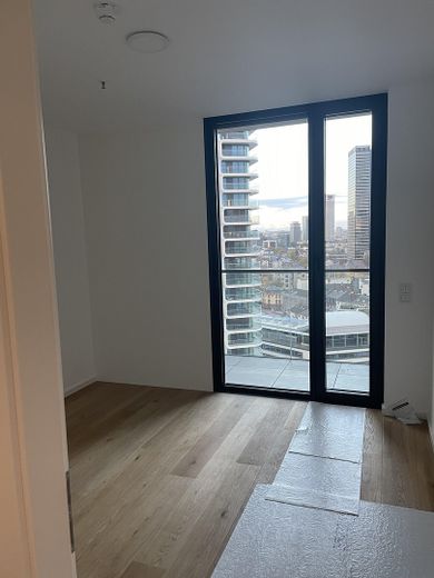 Exkl. 3-room apartment Eden Tower, gym, roof-top terrace, skyline panorama, v. privat – Foto 5