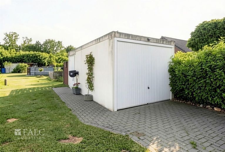 +++ Kapitalanlage mit Weitblick: Zweifamilienhaus im Grünen +++ – Außenansicht III Whg. 2c