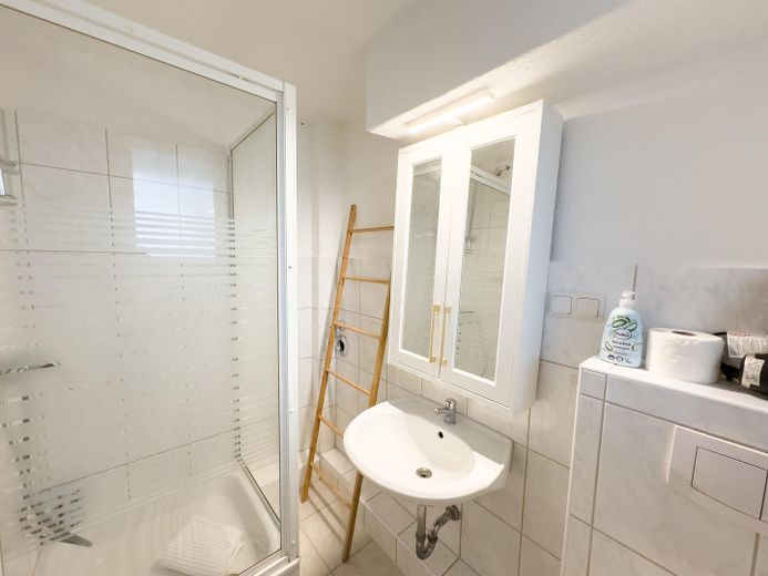 Modern ausgestattete 2-Zimmer-Wohnung in Hannover – bezugsfertig und komfortabel – Foto 10