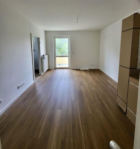 Wohnzimmer Richtung Balkon