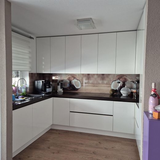 Provisionsfrei - Stilvoll modernisiert: 4-Zimmer-Wohnung in Neu-Ulm – Фотографія 2