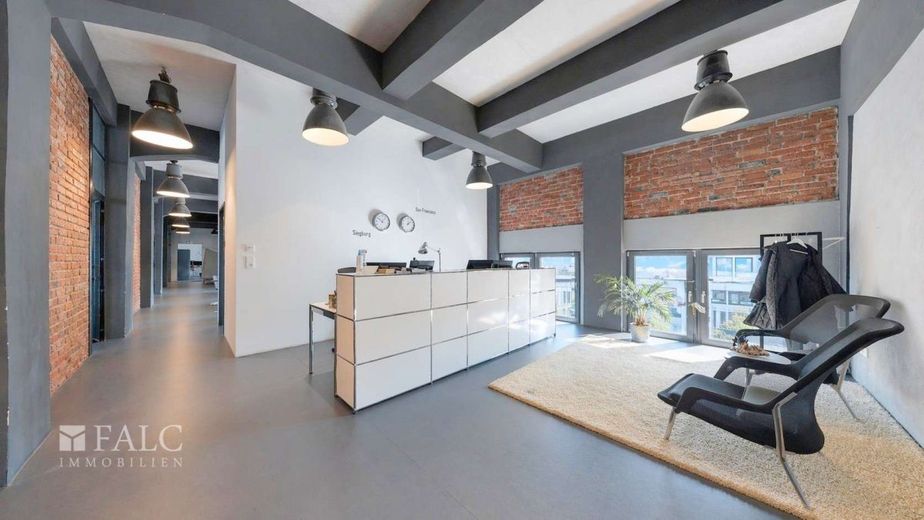 Temsilî. Modern. Eşsiz. - yeni ofis adresiniz – Empfang