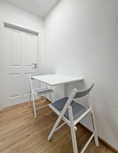 6 % di rendimento! Appartamento ristrutturato e arredato in condivisione a Mannheim-Schwetzingerstadt – Essbereich