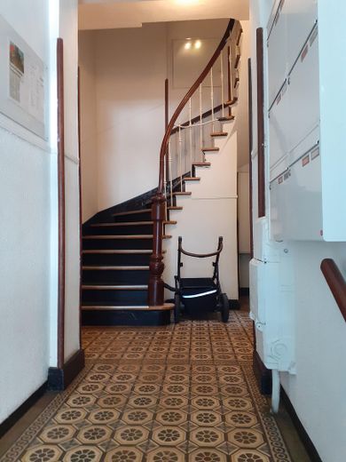 St.Pauli, Jugendstil dairesi, yaklaşık 90 m², 2 balkon – Treppenhaus