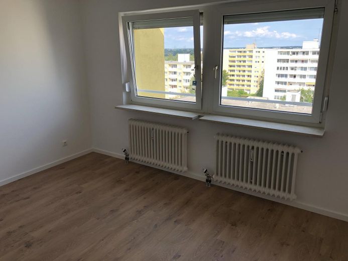 De particular - piso renovado de 3 habitaciones con balcón orientado al sur y vistas a las montañas – Foto 5