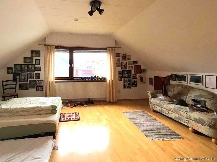 Familientraum in Töpen - Einfamilienhaus mit Wohlfühlcharakter in attraktiver Lage – VUB0002391-11