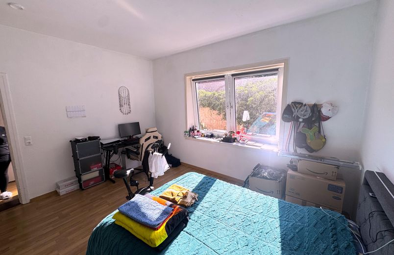 Geräumige 4-Zimmer-Wohnung in Flensburg-Mürwik – Schlafzimmer