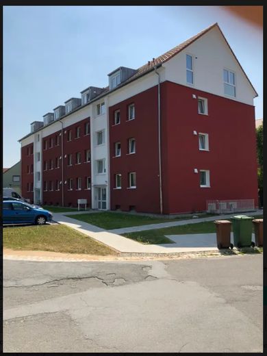 Moderne 4-Zi.-Penthouse-Whg. | 92 m² | Sonnen-Süd-Loggia | Küche | hohe Decken | 2 Stellplätze – Neue Fassade