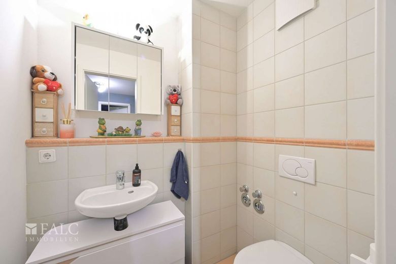 Modernes Wohnglück in Neubiberg - Stilvolle 3-Zimmer-Wohnung mit Balkon – Gäste WC