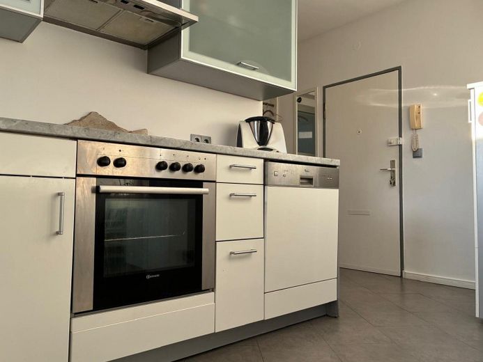 Provisionsfrei & Bezugsfrei: Eigentumswohnung mit Balkon & Fußbodenheizung nahe Tempelhofer Feld – Küche
