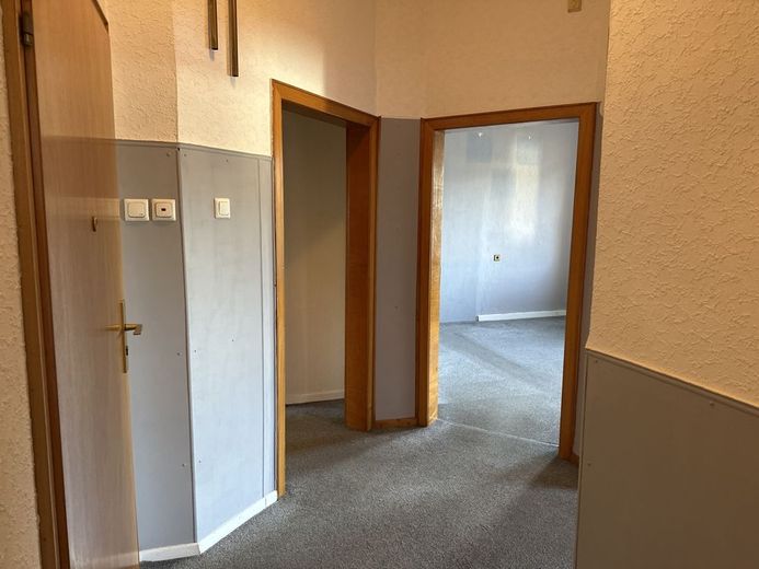 Freistehendes Zweifamilienhaus in Kirchhörde-Selbst einziehen oder vermieten – Diele OG