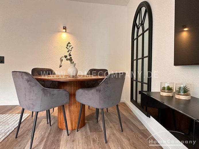 Modern eingerichtete 2 Zimmer Wohnung mit Balkon und Garagenstellplatz  in Alt-Saarbrücken – 465f4ae7db71976fd52622734bfebd7be3f0ff88.jpg